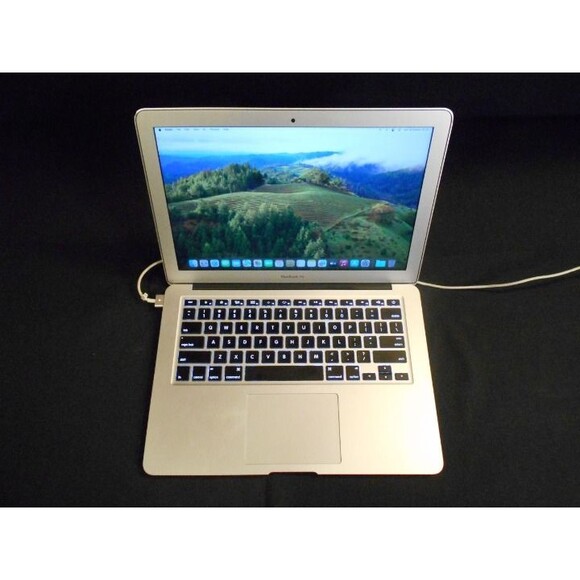 Macbook Air Sonoma i7